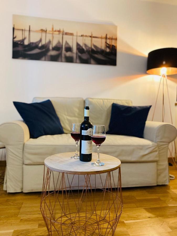 Downtown Studio Apartment Клуж-Напока Екстериор снимка